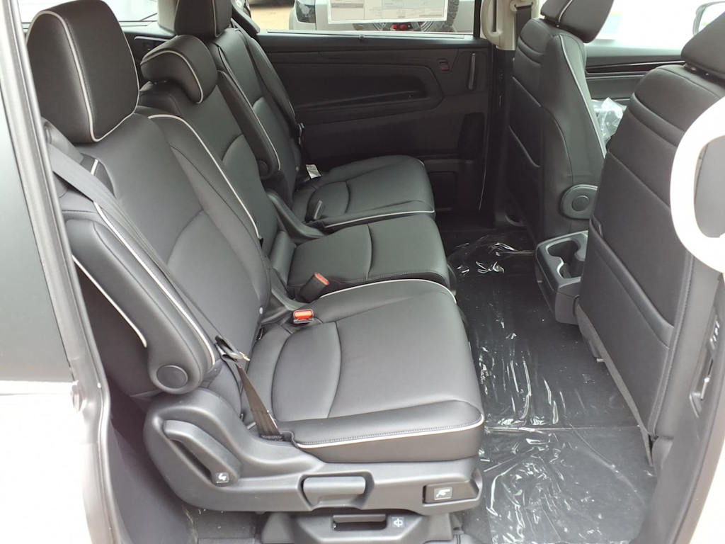 Thumbnail: 2026 Honda Odyssey - 14