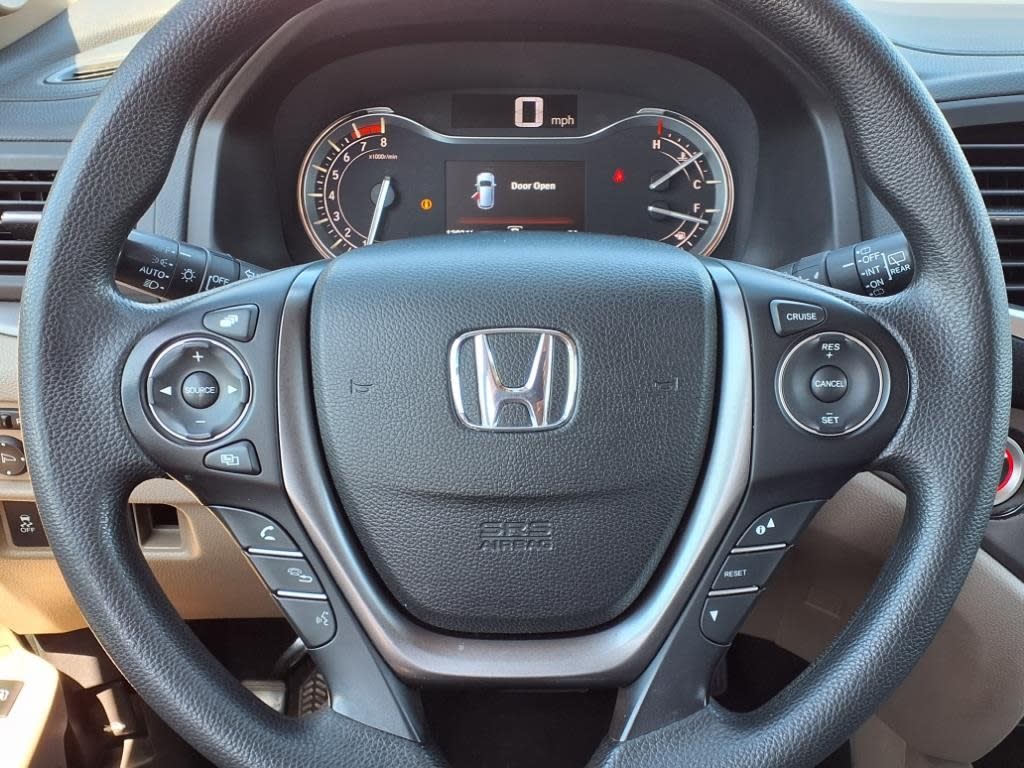 Thumbnail: 2016 Honda Pilot - 19