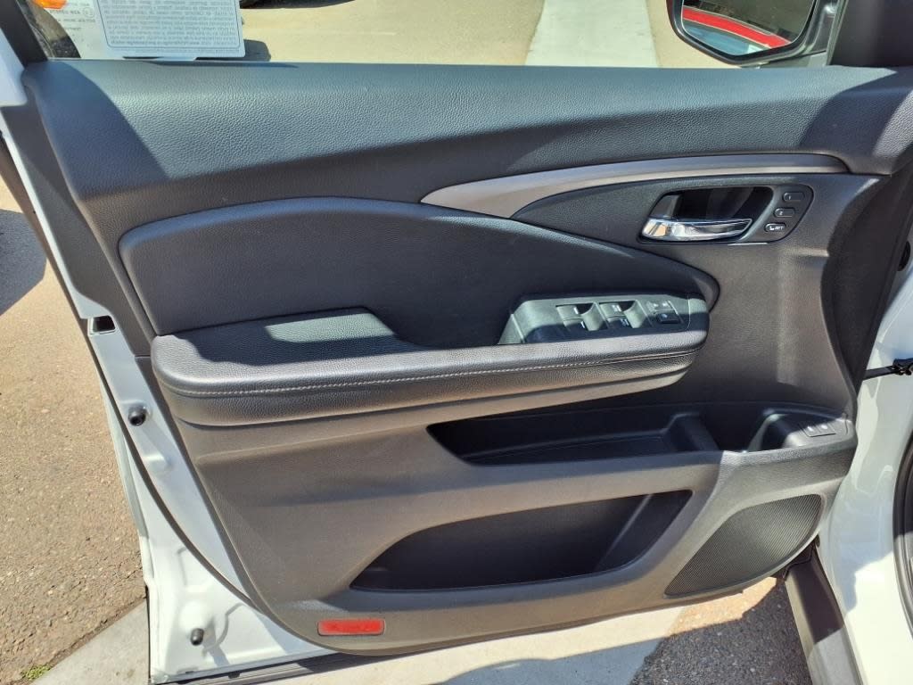 Thumbnail: 2020 Honda Passport - 18