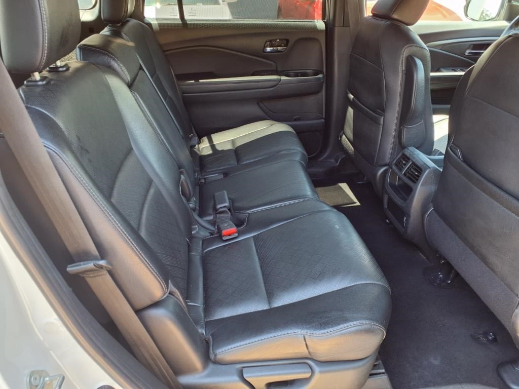 Thumbnail: 2020 Honda Passport - 17