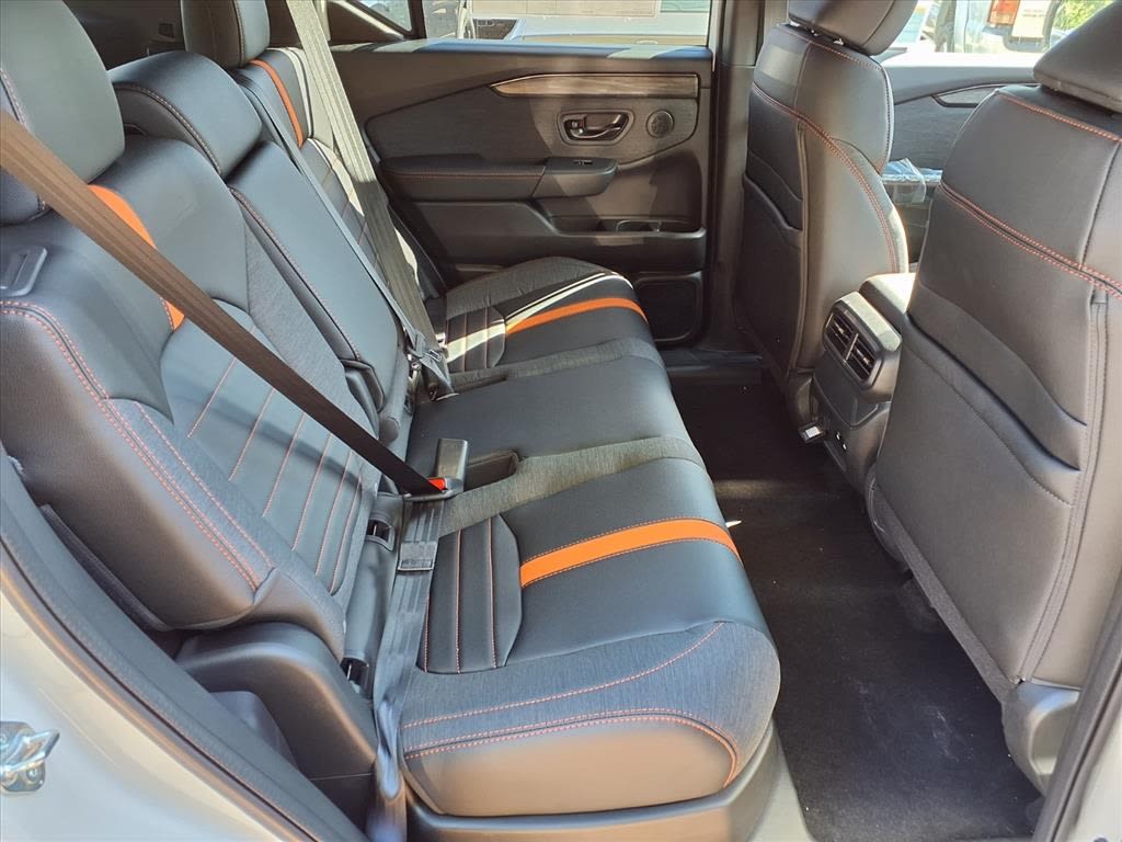 Thumbnail: 2026 Honda Passport - 14