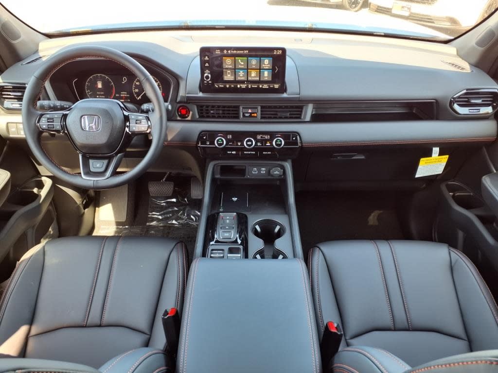 Thumbnail: 2025 Honda Pilot - 2