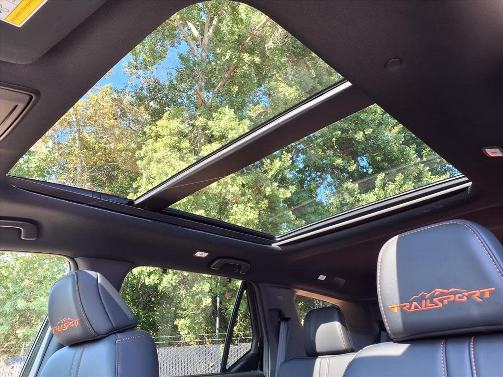 Thumbnail: 2025 Honda Pilot - 16