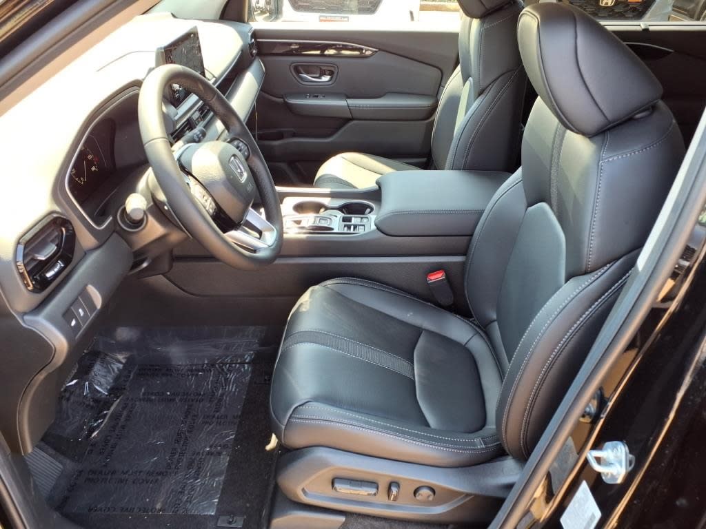 Thumbnail: 2025 Honda Pilot - 7