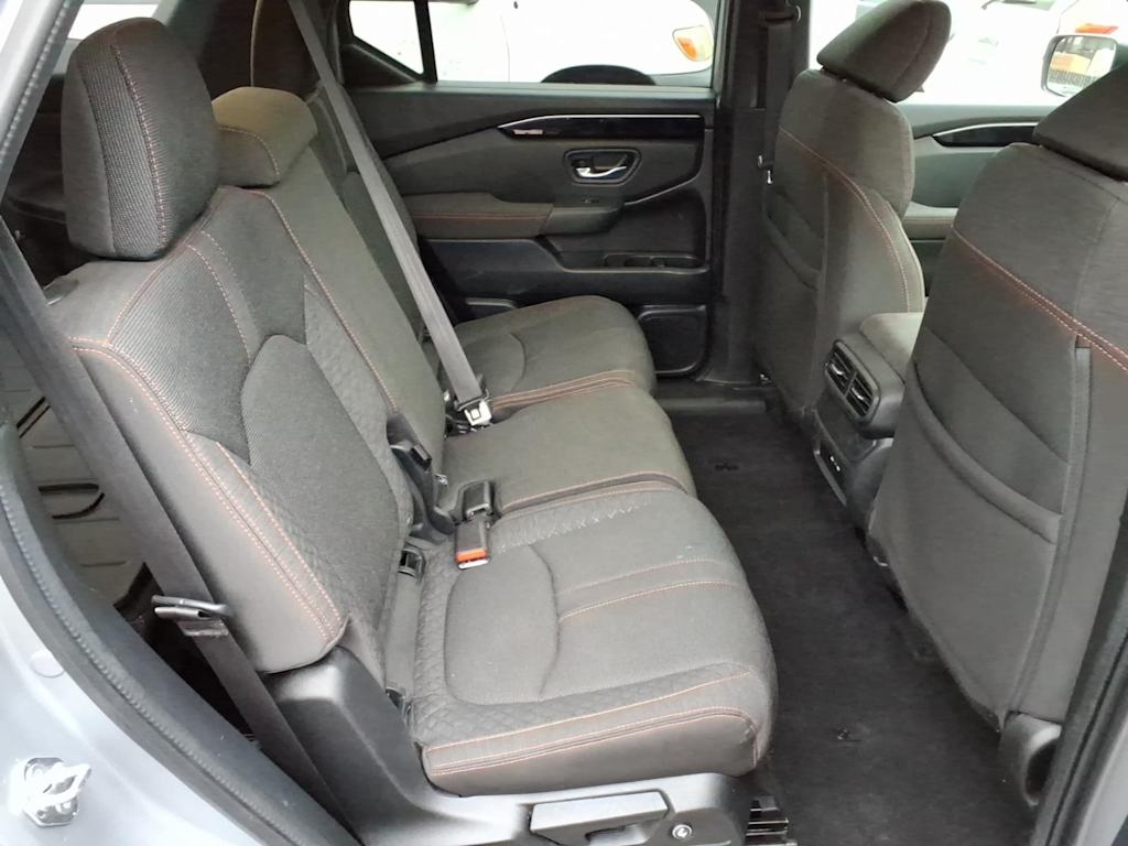 Thumbnail: 2024 Honda Pilot - 17