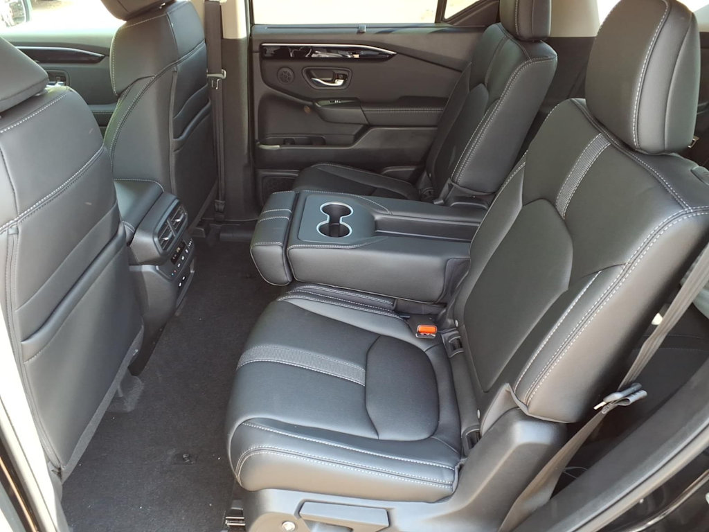 Thumbnail: 2026 Honda Pilot - 8