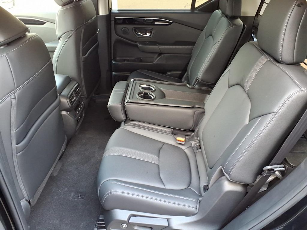 Thumbnail: 2026 Honda Pilot - 8