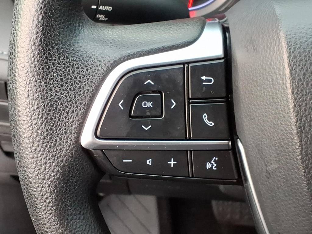 Thumbnail: 2020 Toyota Highlander - 21