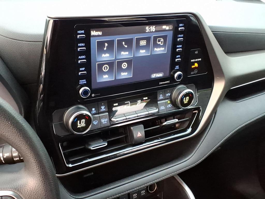 Thumbnail: 2020 Toyota Highlander - 10