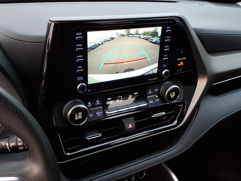 Thumbnail: 2020 Toyota Highlander - 23