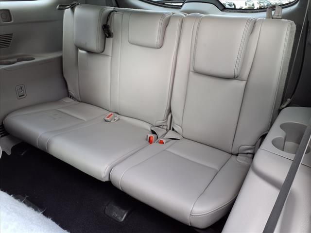2016 Toyota Highlander Limited 17