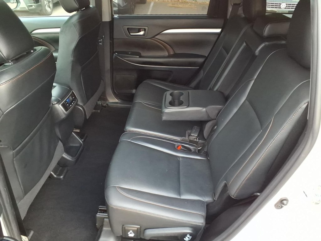 Thumbnail: 2019 Toyota Highlander - 8