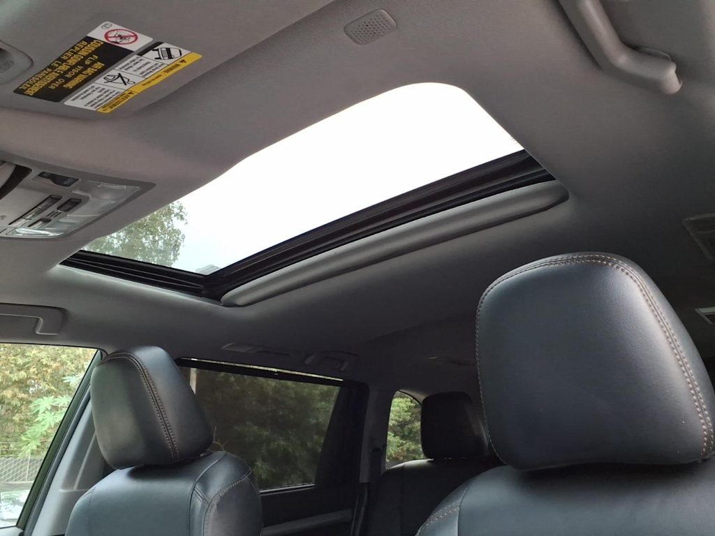 Thumbnail: 2019 Toyota Highlander - 18