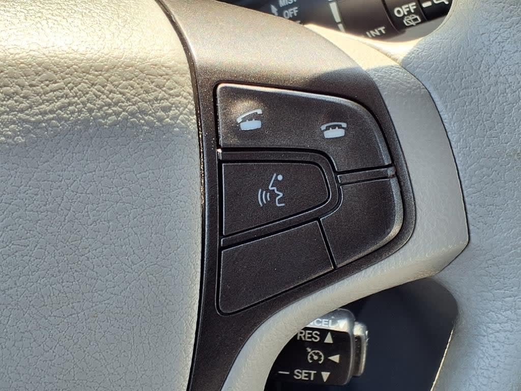 2012 Toyota Sienna LE 22