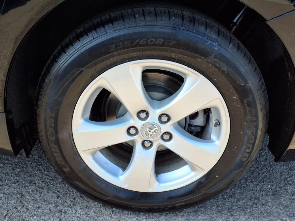 2012 Toyota Sienna LE 7