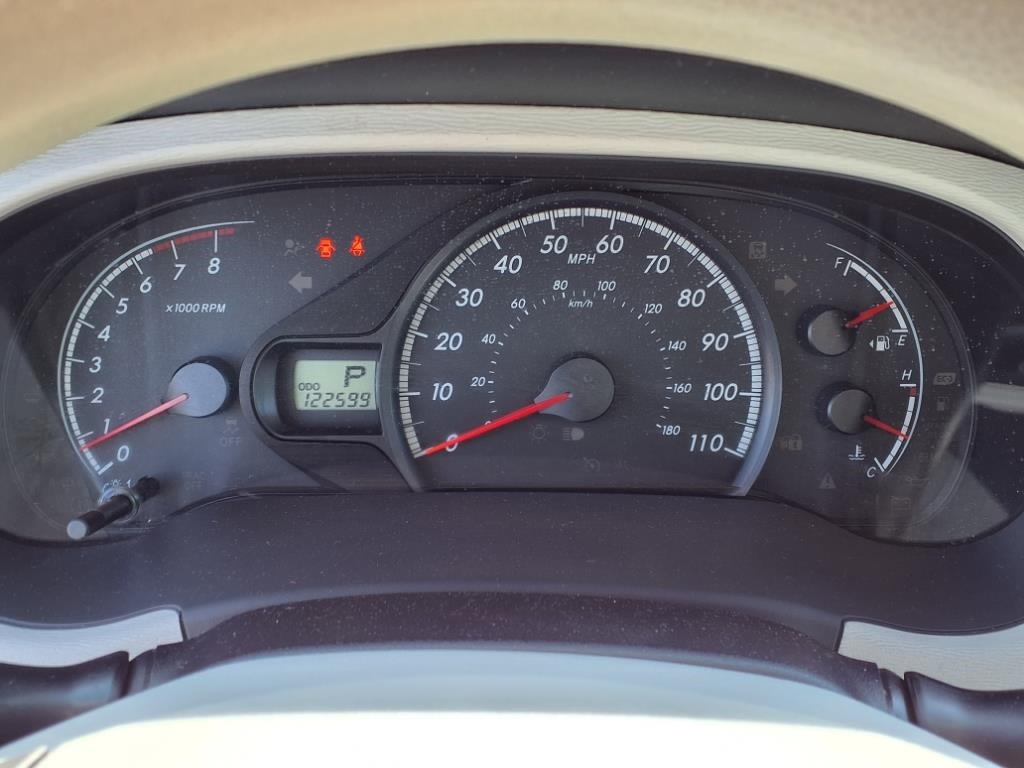 2012 Toyota Sienna LE 12