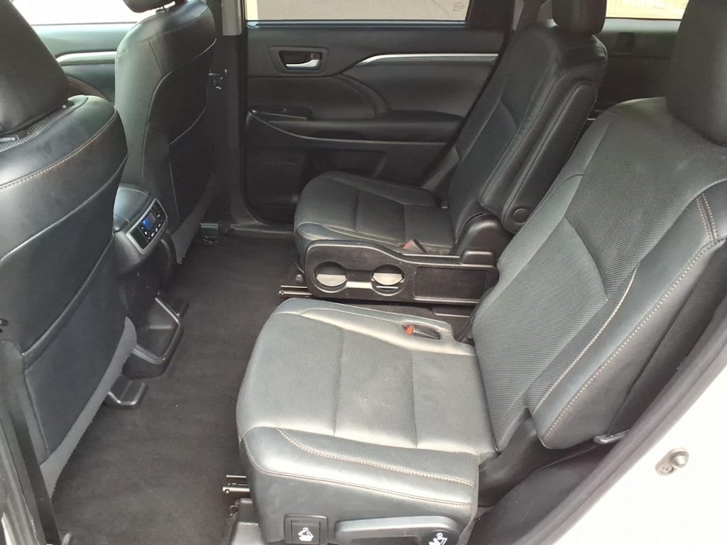 Thumbnail: 2019 Toyota Highlander - 8