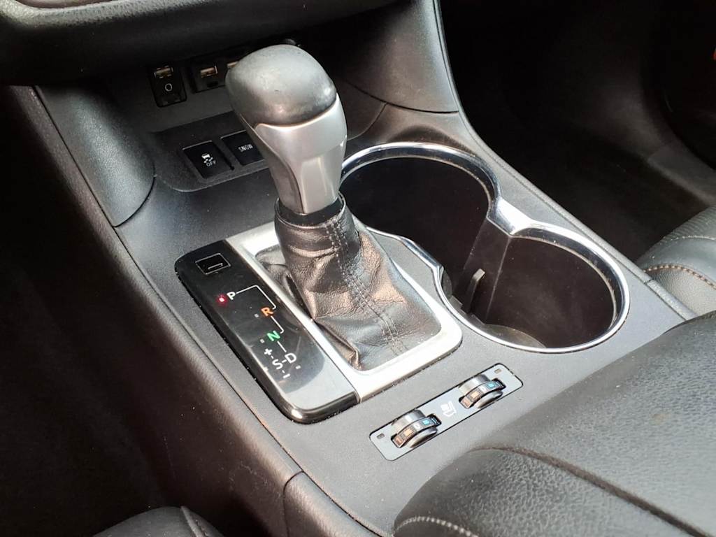 Thumbnail: 2019 Toyota Highlander - 10