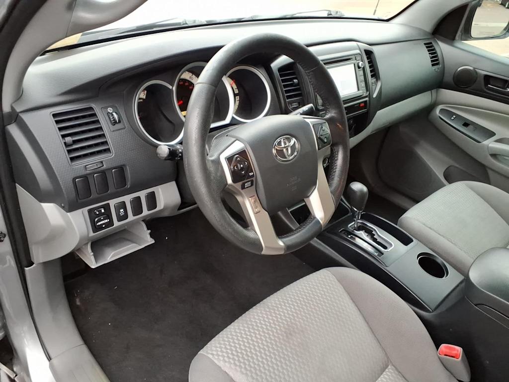 Thumbnail: 2015 Toyota Tacoma - 8