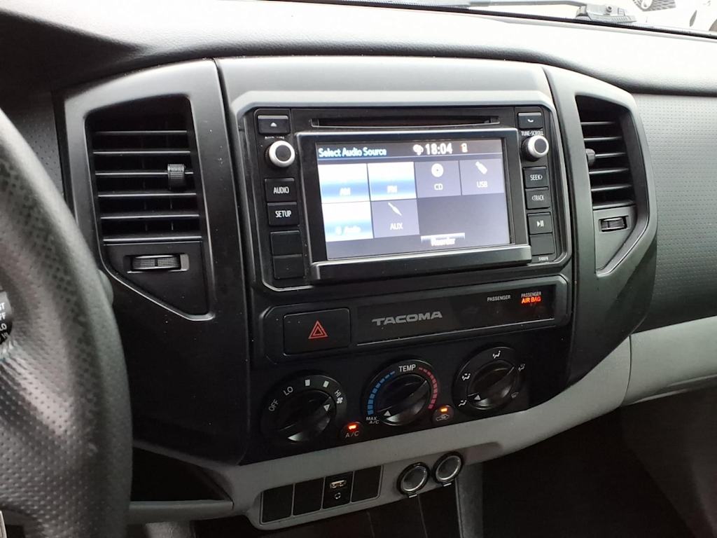 Thumbnail: 2015 Toyota Tacoma - 11