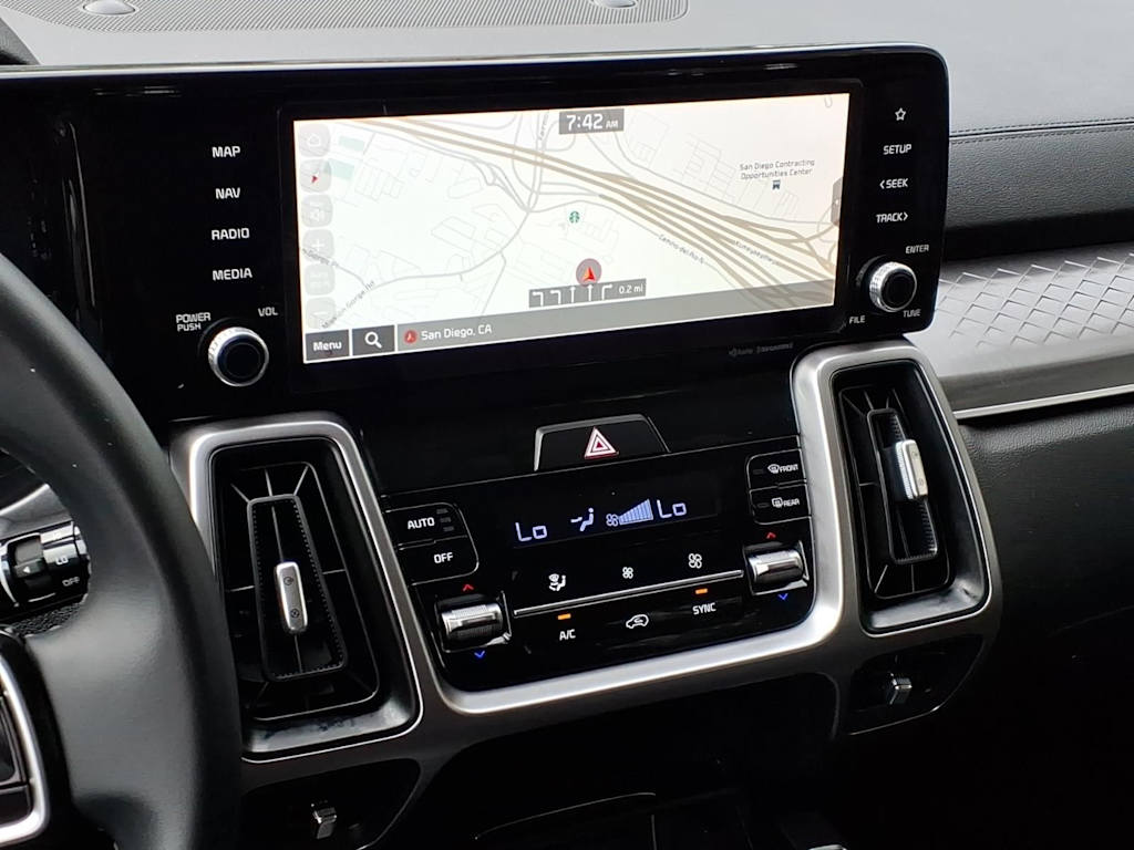 Thumbnail: 2023 Kia Sorento - 9