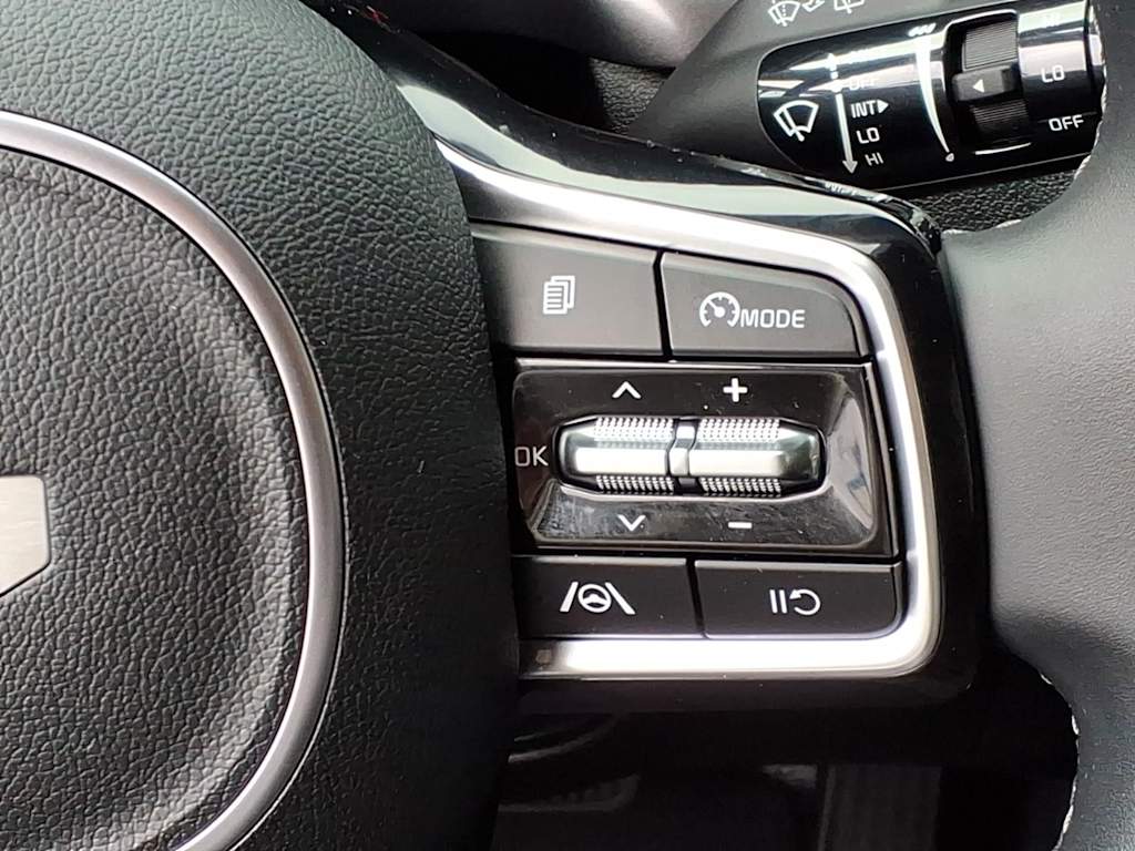 Thumbnail: 2023 Kia Sorento - 21