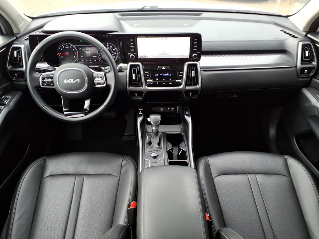 Thumbnail: 2023 Kia Sorento - 2