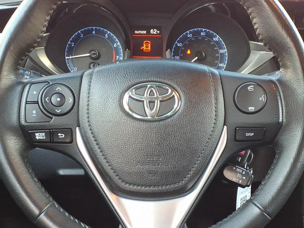 Thumbnail: 2015 Toyota Corolla - 19