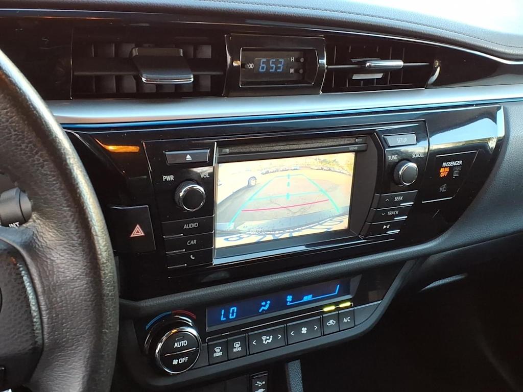 Thumbnail: 2015 Toyota Corolla - 22