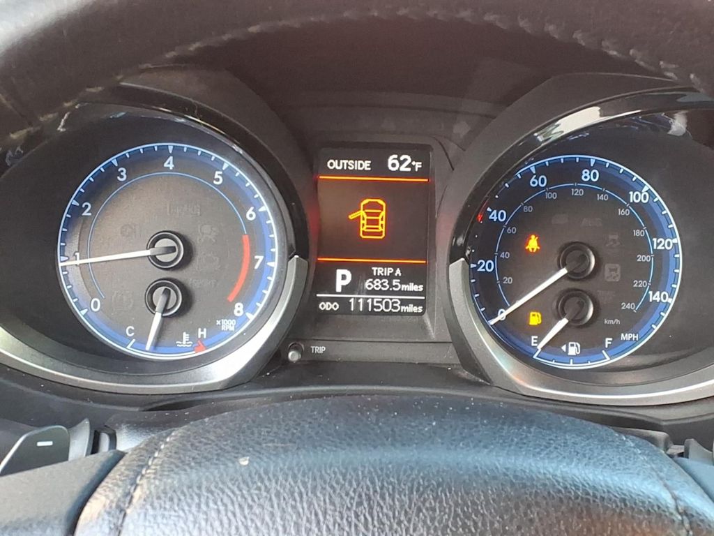 Thumbnail: 2015 Toyota Corolla - 11
