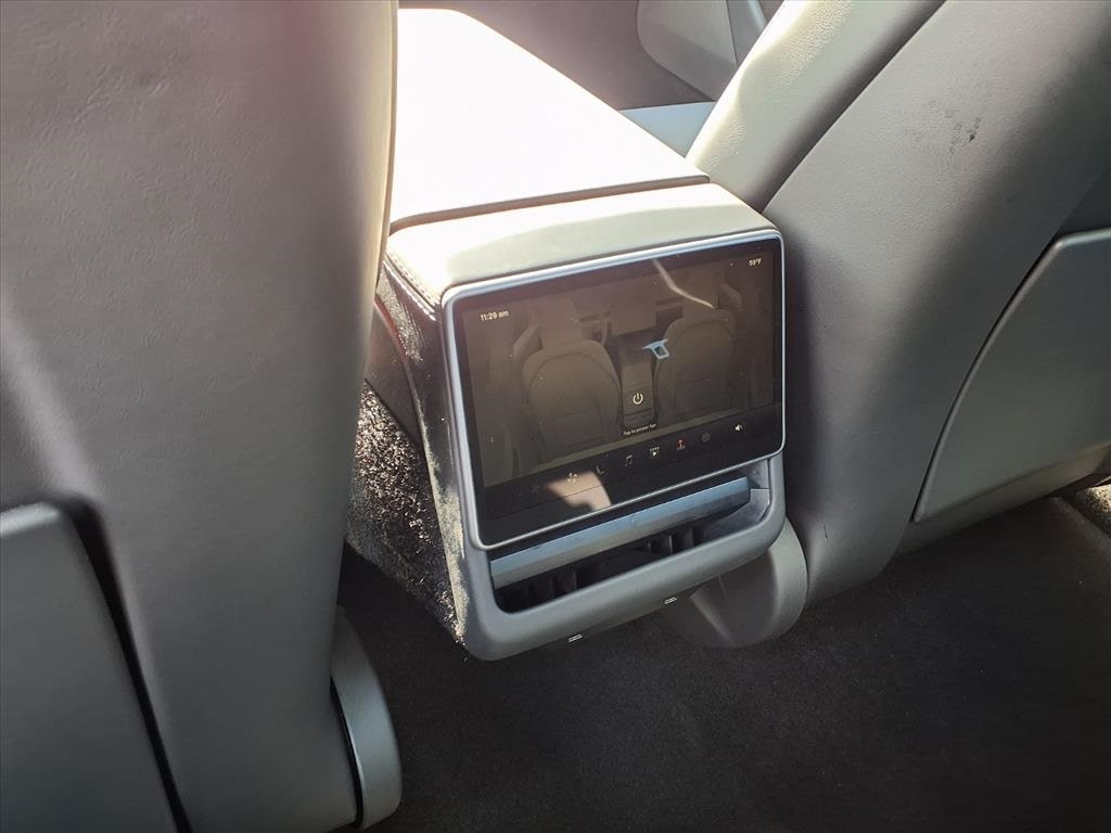 Thumbnail: 2025 Tesla Model 3 - 16