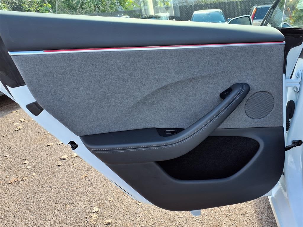 Thumbnail: 2025 Tesla Model 3 - 15