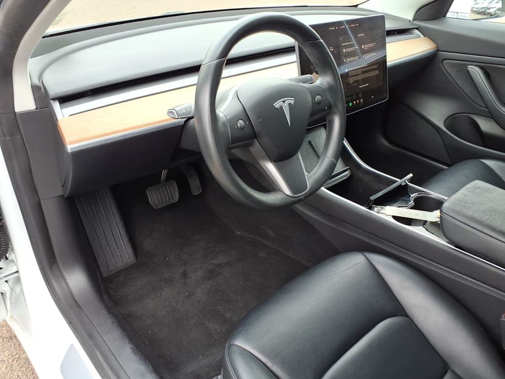 Thumbnail: 2019 Tesla Model 3 - 8