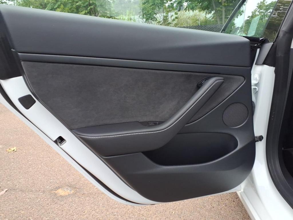 Thumbnail: 2023 Tesla Model 3 - 15