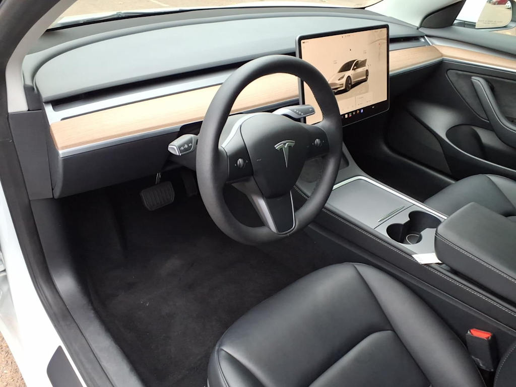 Thumbnail: 2023 Tesla Model 3 - 7