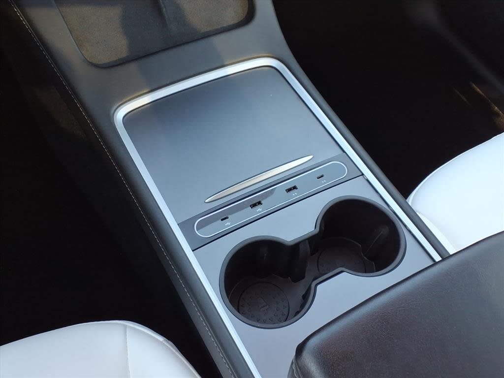 Thumbnail: 2023 Tesla Model Y - 12