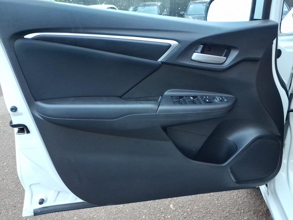 Thumbnail: 2017 Honda Fit - 17