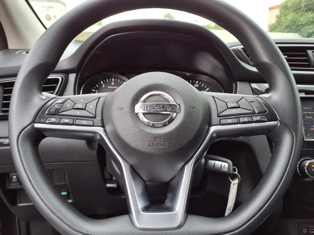 Thumbnail: 2019 Nissan Rogue Sport - 10