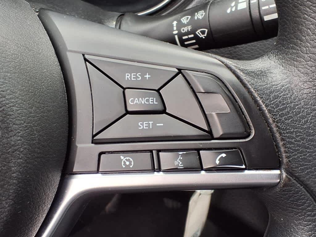 Thumbnail: 2019 Nissan Rogue Sport - 21