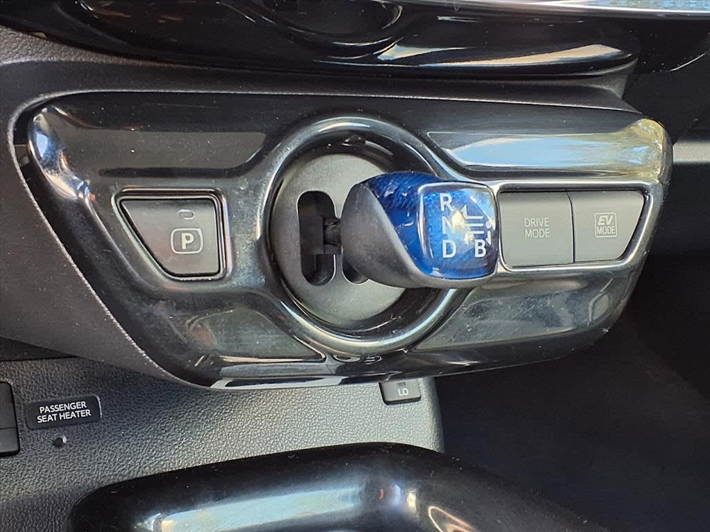 Thumbnail: 2016 Toyota Prius - 23