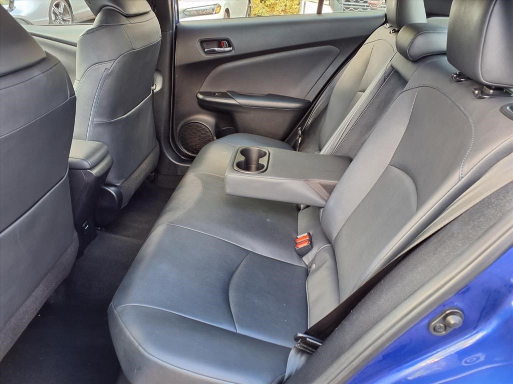 Thumbnail: 2016 Toyota Prius - 9