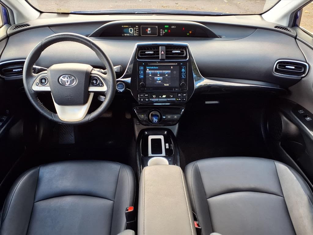 Thumbnail: 2016 Toyota Prius - 2