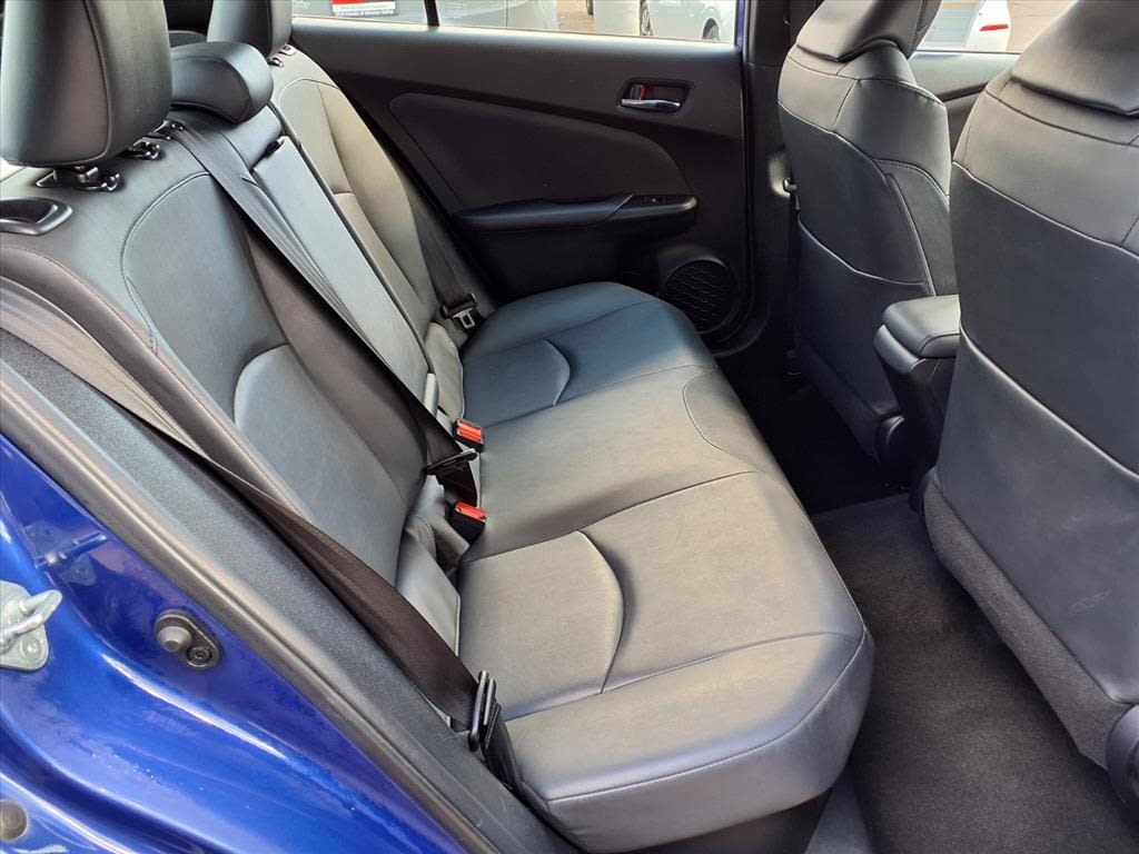 Thumbnail: 2016 Toyota Prius - 16