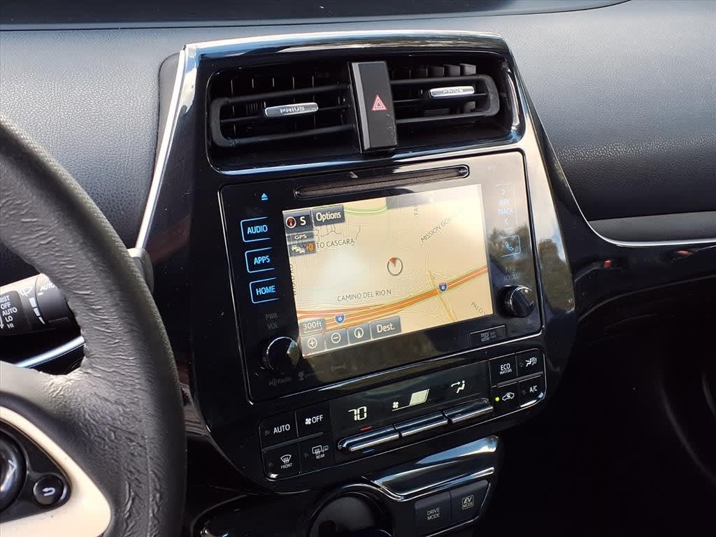 Thumbnail: 2016 Toyota Prius - 10