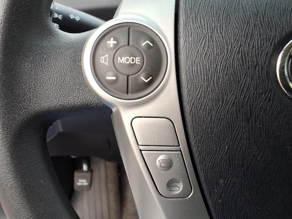 Thumbnail: 2012 Toyota Prius - 20
