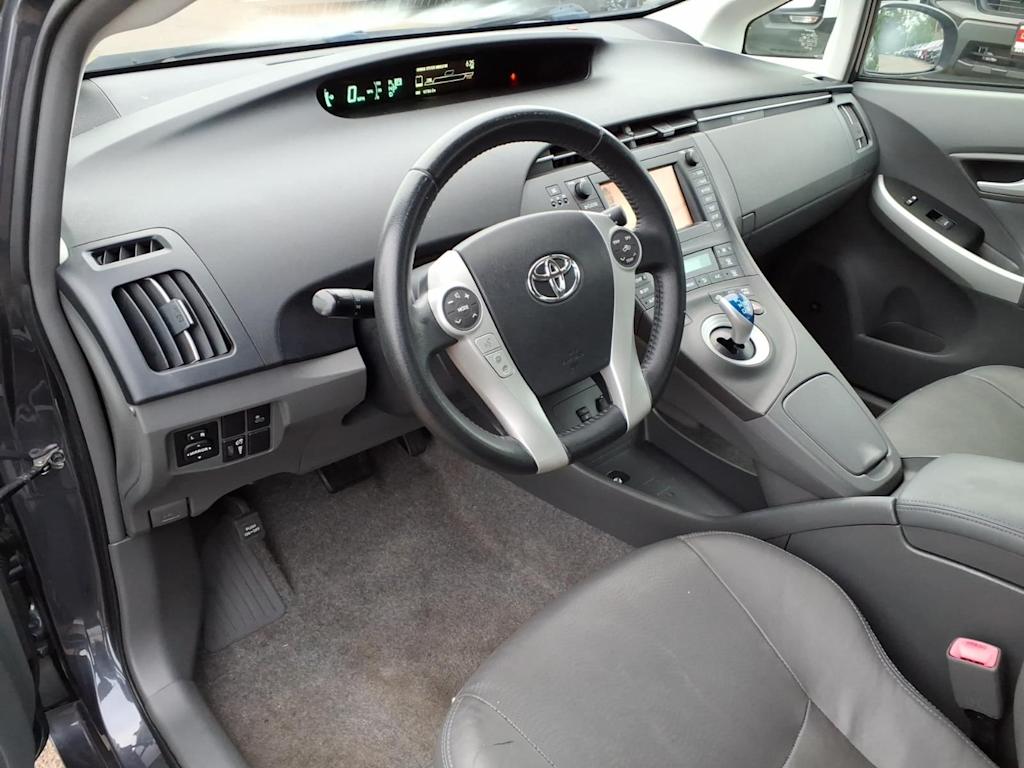 Thumbnail: 2011 Toyota Prius - 8