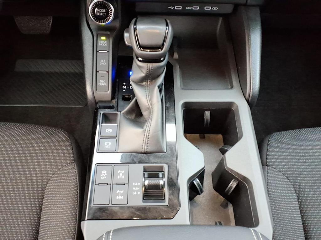Thumbnail: 2025 Toyota Land Cruiser - 11