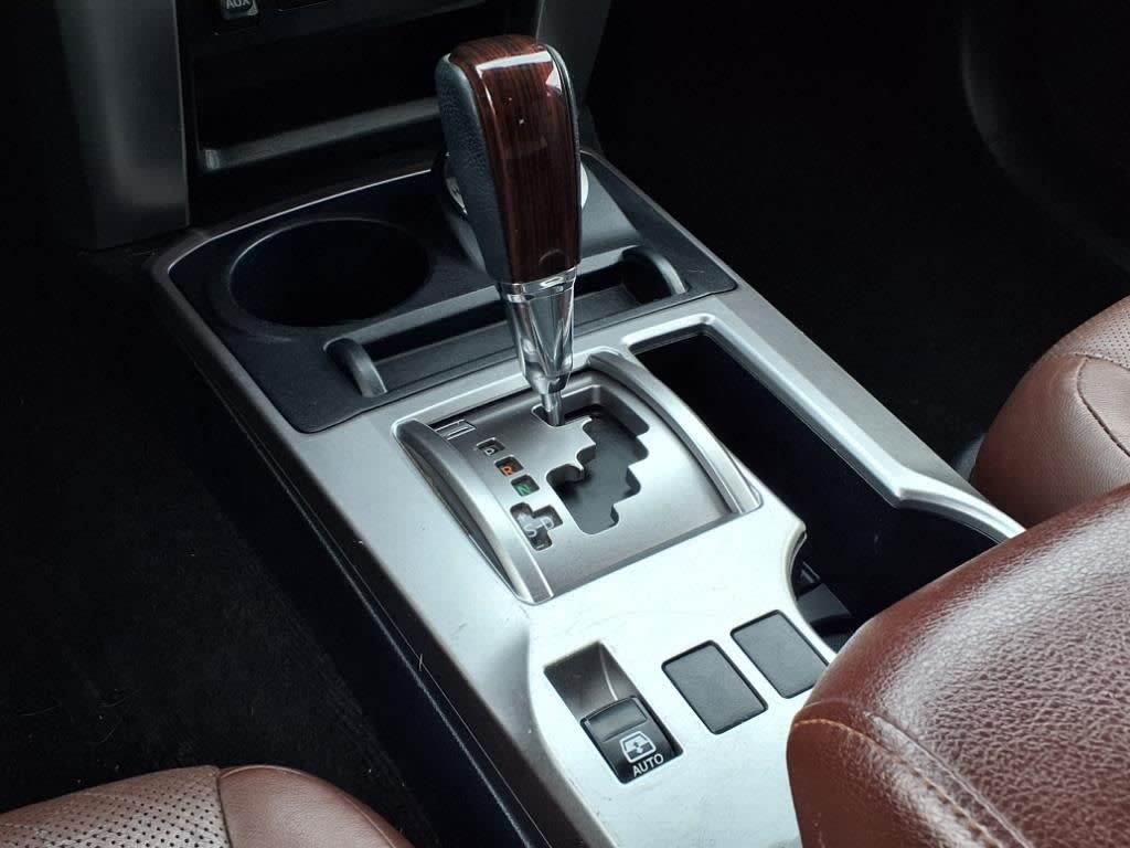 Thumbnail: 2017 Toyota 4Runner - 9