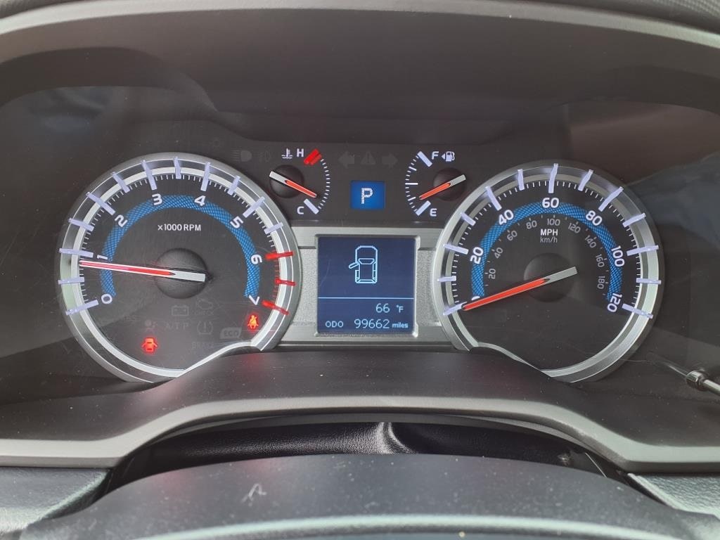 Thumbnail: 2017 Toyota 4Runner - 10