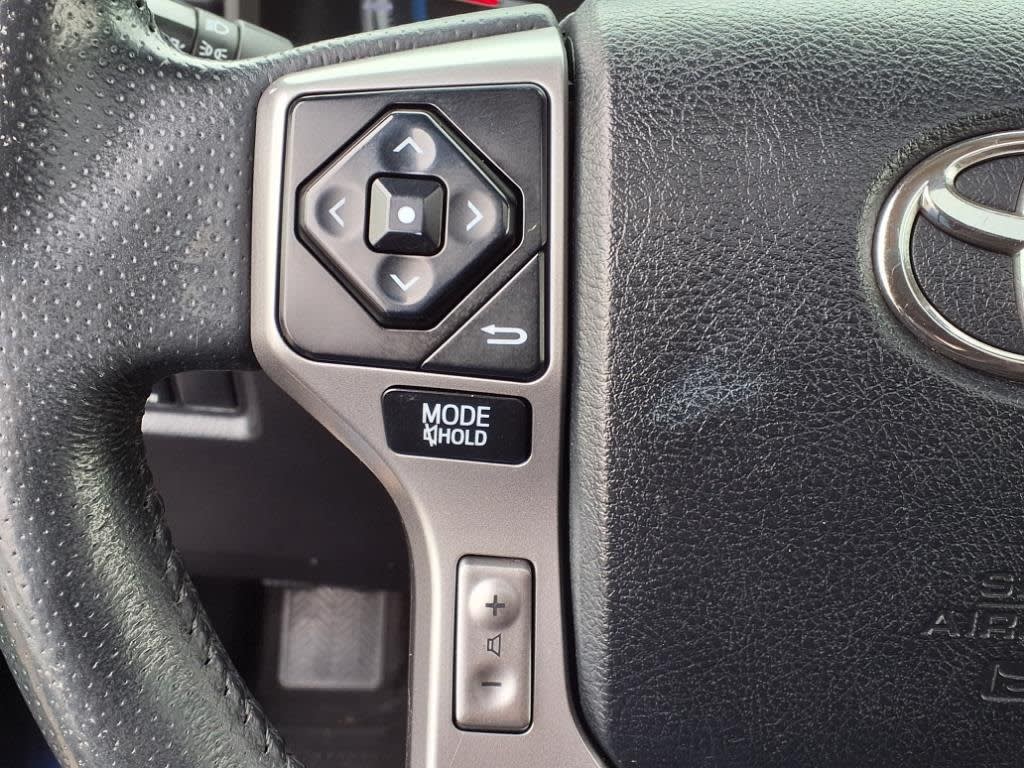 Thumbnail: 2017 Toyota 4Runner - 20